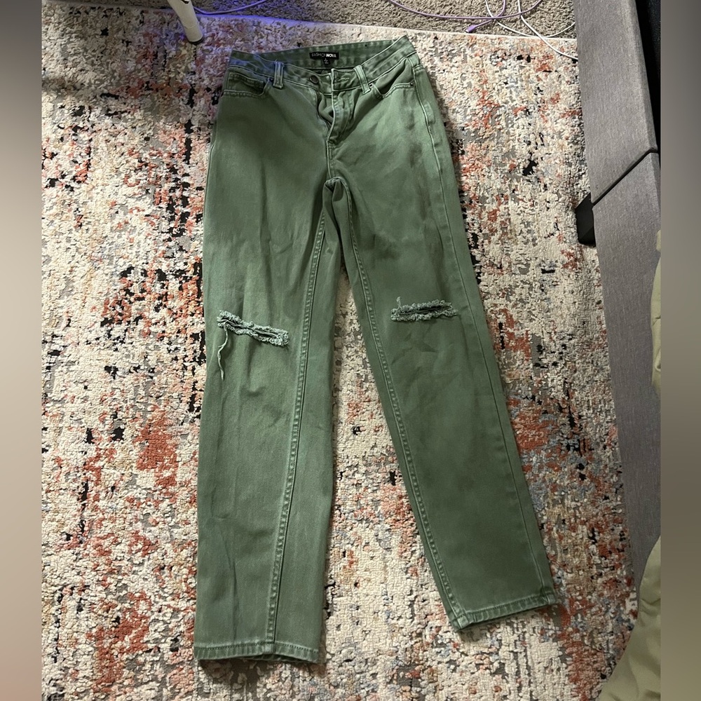 fashion nova olive green mom jeans/straight leg jeans